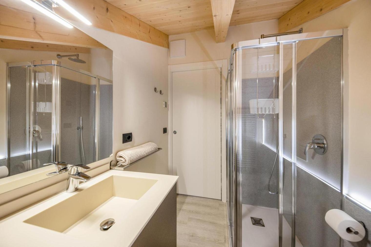 Casa Pare' B&B Teser im Fleimtal Exterior foto