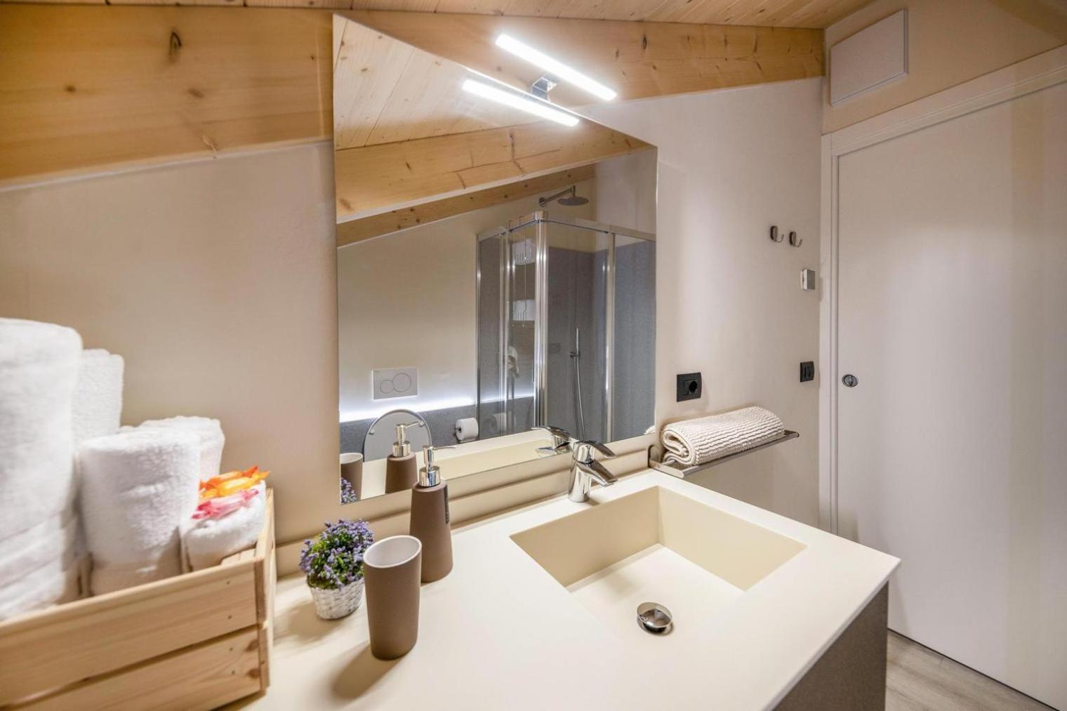Casa Pare' B&B Teser im Fleimtal Exterior foto